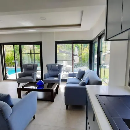 Ery Close To Sea With Private Pool-merkezi Konumda Denize 150m Ozel Havuzlu Ev 빌라 Ciftlikkoyu